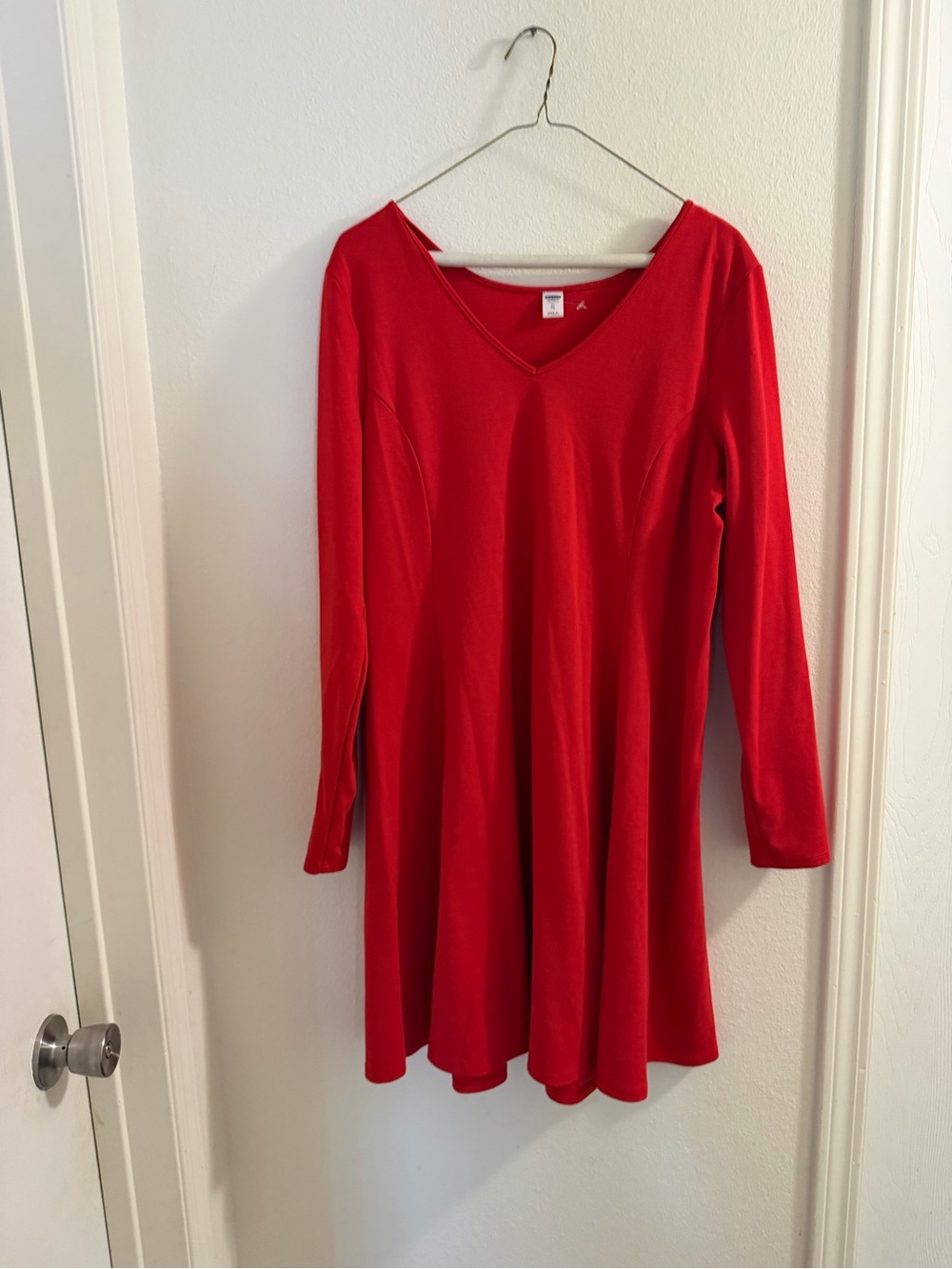Old Navy Red V-Neck Long Sleeve Dress